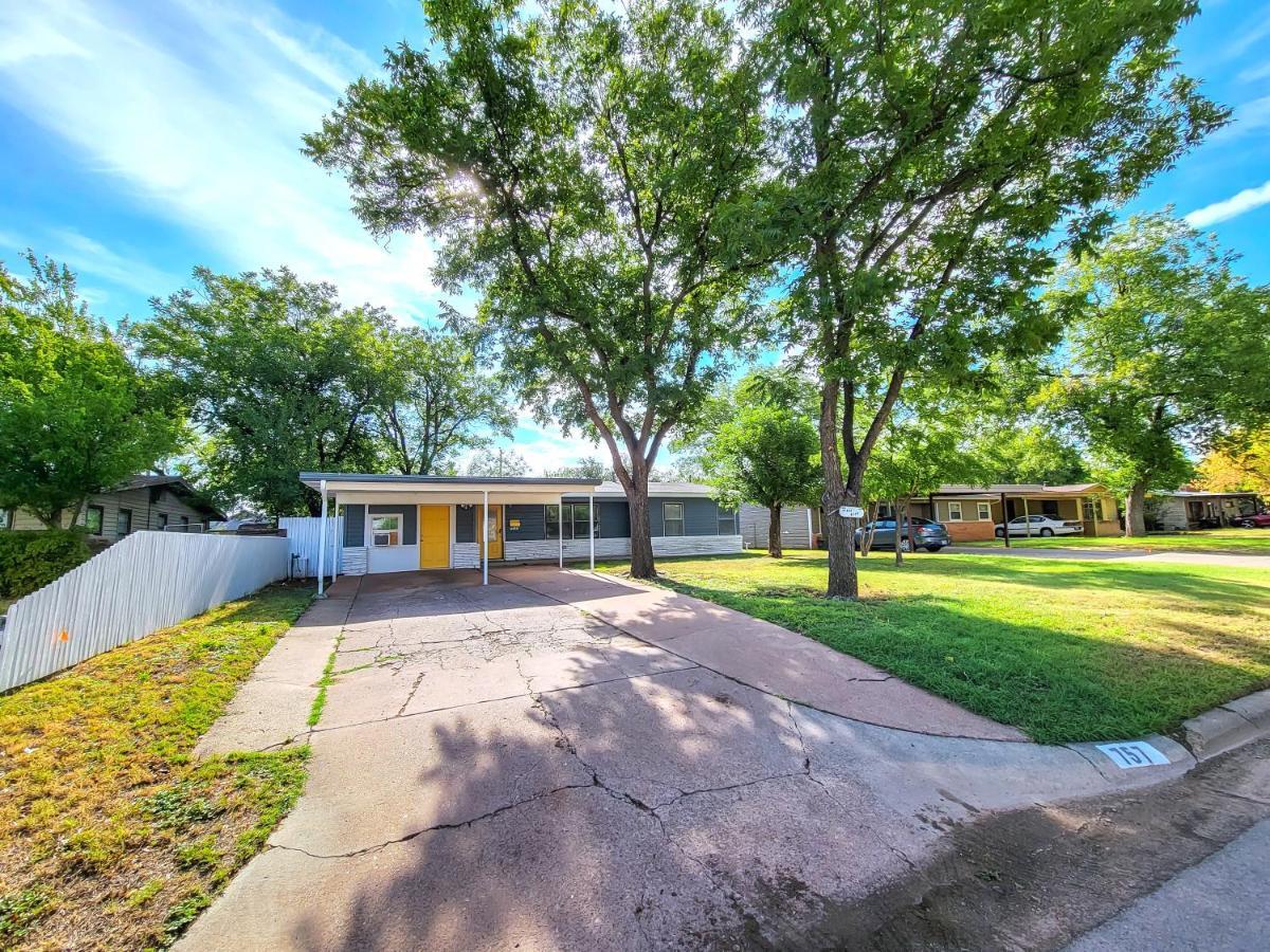 Fenced Backyard, 2 King Beds, Pet-Friendly Spacious Home Near Acu Abilene Exterior photo